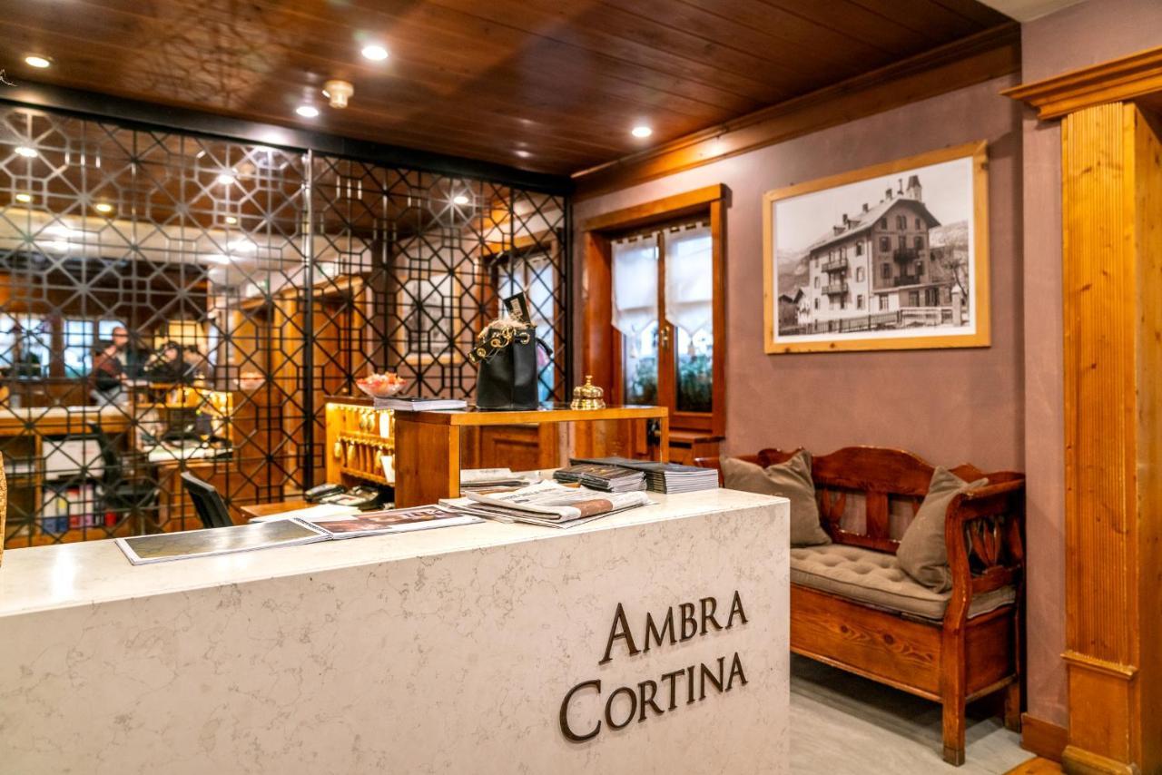 Ambra Cortina Luxury&Fashion Hotel Cortina d'Ampezzo Exterior photo